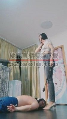 【微希】爆踹全身鞭打狗奴 bf2946