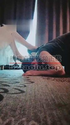 【bibi团】高跟肉丝玩小奶狗 bf10780