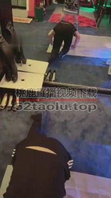 【晨晨】圈养奴的卑微伺候 JS220414