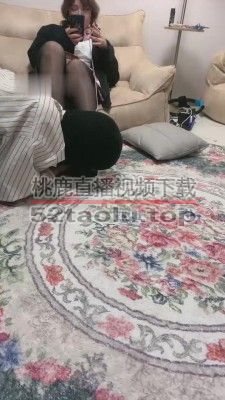 【颜颜艾斯】萝莉黑丝小姐姐脚下狗 bf11463