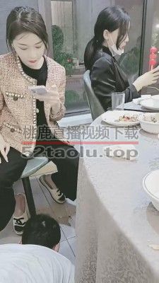 【美帝】餐桌下狗伺候【双视角版】 bf11855