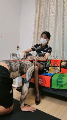 【暴力美学】黑丝高跟全体重踩虐 bf16467