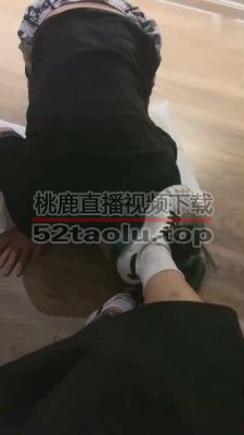 【夏夏S】学生S假期臭鞋袜羞辱调 bf16820