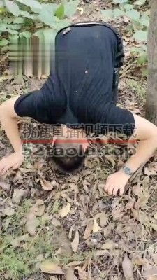 【辣妹s】户外抓住跟踪狂魔