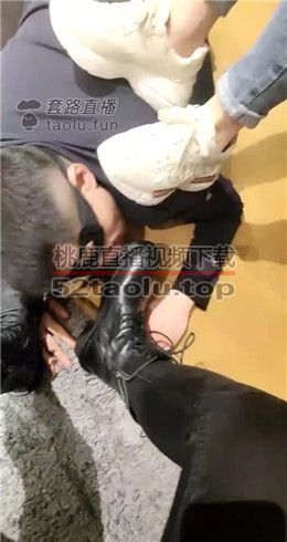 【文文】双素人臭脚玩 JS220825