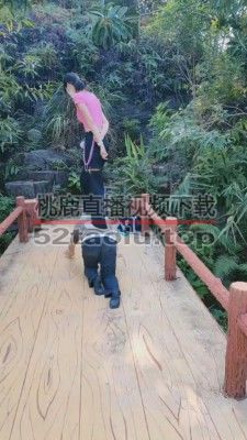 【暴力美学】运动女神小白鞋虐打狗 bf20040