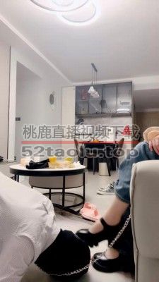 【叶子】调教贱狗舔鞋皮鞭抽脸 bf20366