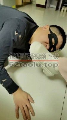 【文文文】舔素人的脏鞋 bf21954