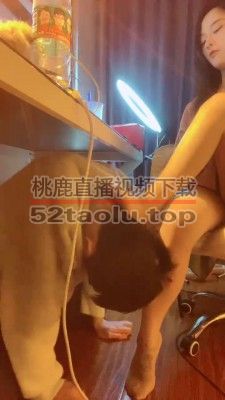 【不知名美女】女主闺房调-睡衣丝袜辱地毯 bf24010