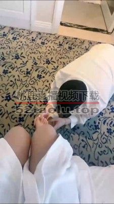 【77大人】高档酒店伺候白富美起床 bf25022