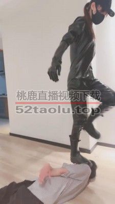 【美娜格格】推销面膜被皮装御姐训成狗/勒脖绞杀深喉 bf25105