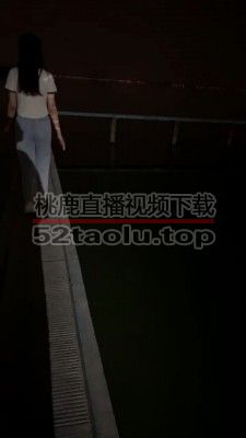 【橘子没熟】精彩高中女同学首次户外调【完整版】 bf25475