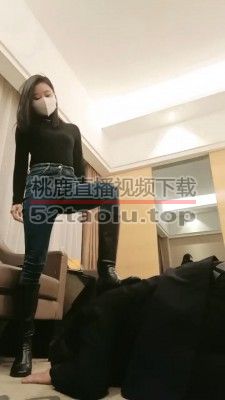 【御神】长靴全体重踩踏/转胯遛狗/闻舔原味白袜脚 bf26432