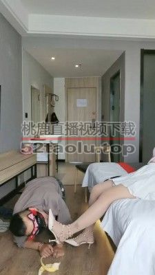 【露可】反差素人调-踩踏喂食/转胯深喉/喂口水 bf26945