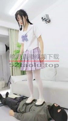 【兔兔】洛丽塔白丝诱惑学长-吃袜子/踩踏裸足插嘴 bf27175