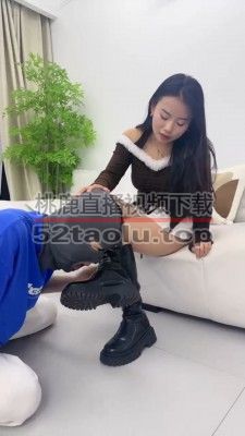 【伊诺S】长靴胯下辱/踩踏碾压/虐乳窒息/丝袜脚捂狗 bf27461