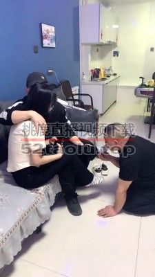 【精神小妹】首播素人情侣主-小白鞋棉袜-舔脏鞋闻棉袜 bf27555