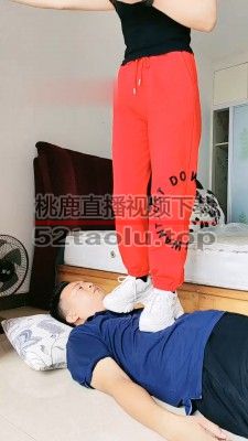 【郡主大人】小白鞋-提档/全体重踩踏/人体鞋刷【双视角版】 bf31462