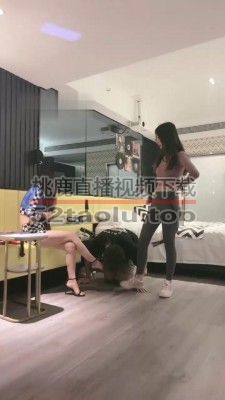 【尤物】开发闺蜜做S-鞭打骑马/耳光全体重踩 bf31639