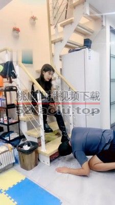 【兔兔大人】鞭打骑马踢踹/全体重踩/闻舔靴子/鞋抽耳光 bf32108