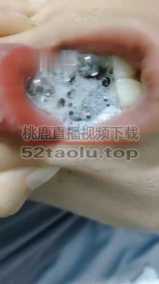 【夜巴黎】尝试喝圣水/踩踏/闻舔原味白袜jio bf32527