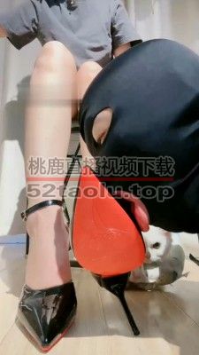 【罗宾】近距离高跟裸足闻舔 bf33108