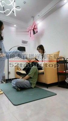 【尤物大大】素人大学生首调-双S-揪耳朵/舔鞋底/鞭打骑马耳光 bf33430