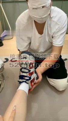 【甜甜】3奴-运动鞋白袜-踩踏踢踹/奴下奴互虐 bf33777