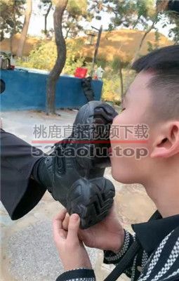 【佳琳】户外犬化-吃野草-遛狗转胯-舔泥巴脏鞋底 bf34444