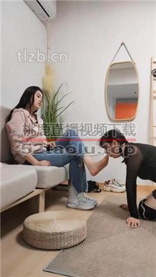 【言初】母畜-下跪伺候/掐脖窒息/sp鞭打/舔运动鞋 bf35612