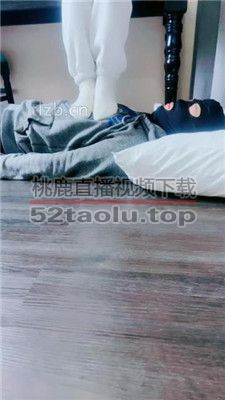 【子橘】白袜脚全体重踩踏 JS231126-4