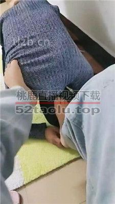 【广东迪迪】双S-臭脚闻舔踩踏【双视角版】 JS231130-7
