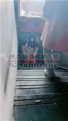 【桃子老师】户外楼梯间-小白鞋白袜虐母畜 bf36320