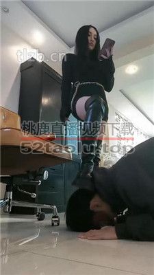 【安晴】强制喂口水/长靴黑丝舔/桌底伺候/踩踏喂食 bf36372