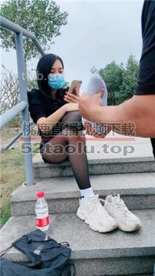 【紫琳】户外玩虐深圳来的狗子-转胯爬行 bf36640