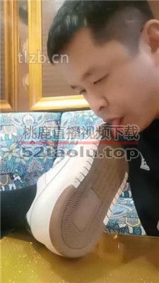 【文文文】KTV-素人S-闻小白鞋黑棉袜 bf37054