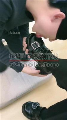 【北京啡啡】全体重踩踏/舔脏鞋臭脚/人肉脚垫 JS240201-6