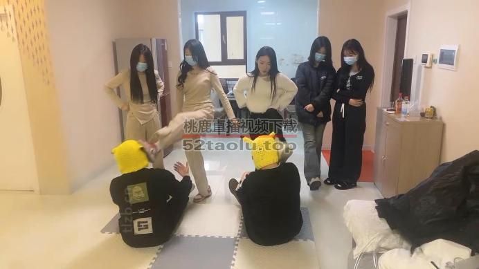 【精神小妹】5S真实欺凌虐双奴-群踩群踹/耳光 bf38164