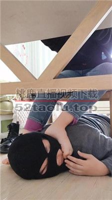 【樱樱】桌底视角-近距离-玩虐贱奴【下】 JS2402013-9