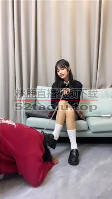 【素人挖掘机】学院风S-强迫清理脏鞋/转胯狗爬/狂吸白袜/揪耳朵 bf39296