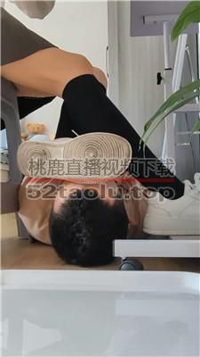 【半糖】小白鞋及膝袜-踩踏/滴蜡/脚底喂食 bf39319