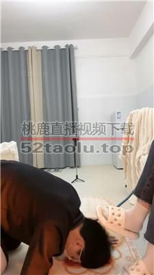 【绵绵】转胯鞭打/跪舔白袜jio/黑丝脚捂脸/全体重踩狗头 bf39479