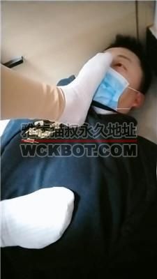 【悦悦大大】原味白袜脚蹂躏狗脸 JS240404-22