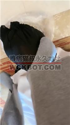 【芒果情侣】重口-强迫喂食呕吐物 JS240404-24