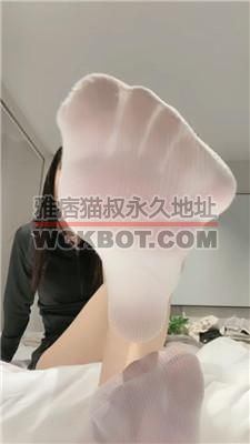 【妲己酱】沉浸式原味白袜+裸足羞辱 JS240407-16