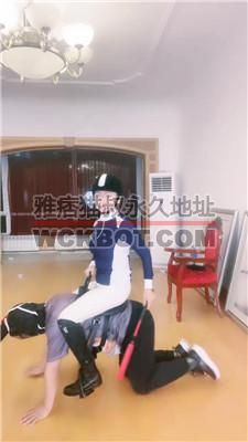【魔鬼天使】马术女教练-骑马驯化奴隶/鞭打 JS240503-9