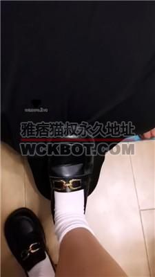 【上海汤圆】皮鞋白袜踩虐贱奴 JS240703-8