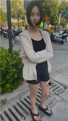 【素人挖掘机】开发夹拖小姐姐虐-耳光踩踏/骑马转胯【完整版】 bf42797