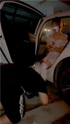 【小妍】户外停车场-遛狗驯化人形犬 bf43096