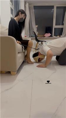 【碧昂斯】内裤套头/跪舔高跟/踩踏喂食 JS240729-16